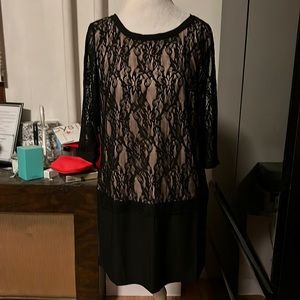 🆑FINAL PRICE‼️ Size 14 black and tan lace dress with 3/4 length lace sleeves